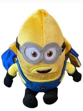 Despicable Me 4 Mega Gus minion wearing blue superhero cape 8” plushie new